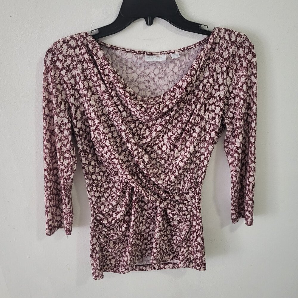 New york & Co white burgundy red stretchy ruched top size XS